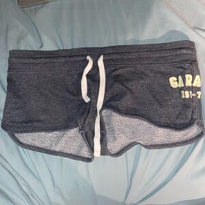 GARAGE low rise shorts